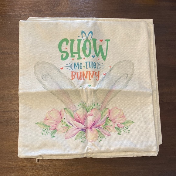 NWOT Easter Pillow Covers (4 Designs) 17-1/2 by 17-1/2 inches - Picture 1 of 4